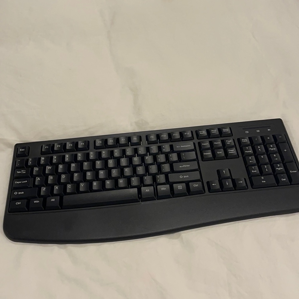 Blue tooth keyboard brand new